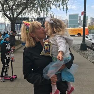 Meet your Posher, Elizabeth